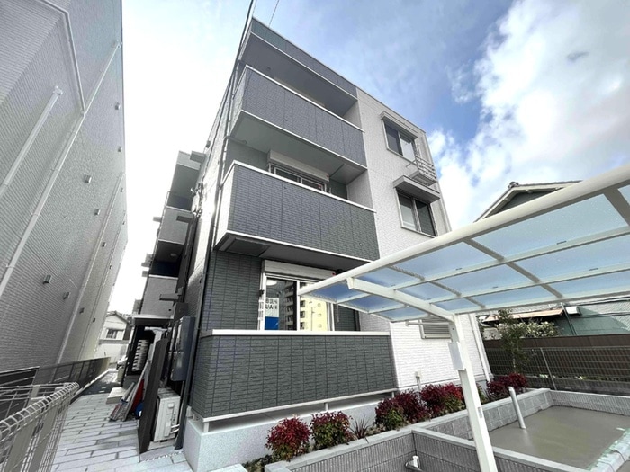 スリーエイト　キミの物件外観写真