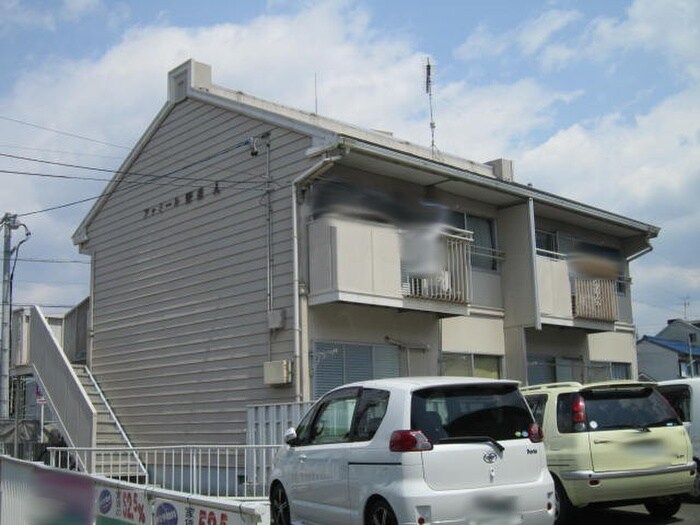 ファミ－ル野並Ａ棟の物件外観写真