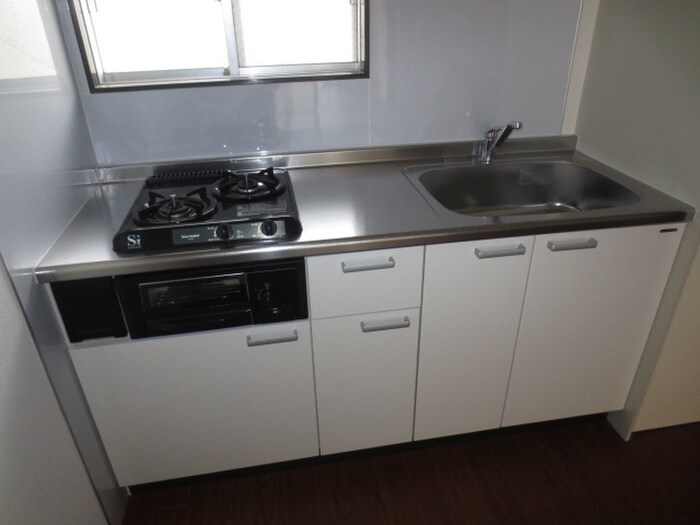 ファミ－ル野並Ａ棟の物件内観写真