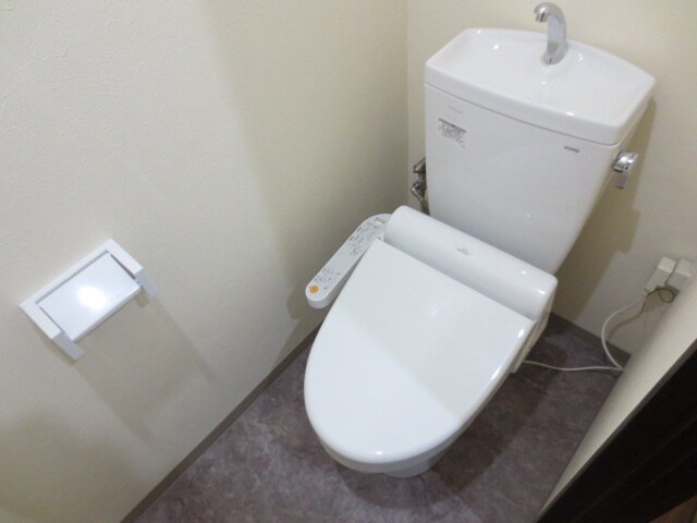 ファミ－ル野並Ａ棟の物件内観写真