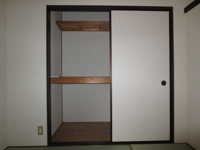 ファミ－ル野並Ａ棟の物件内観写真