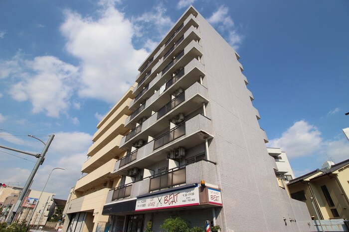 ヒューマンハイツの物件外観写真