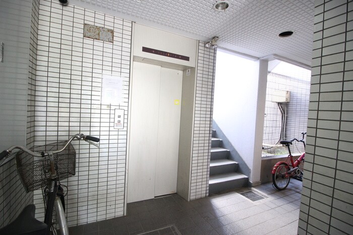 ヒューマンハイツの物件外観写真