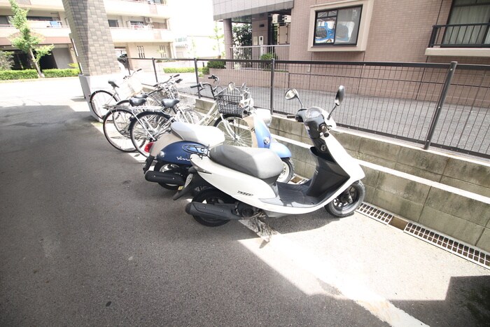 ドミトリー三好ヶ丘の物件外観写真