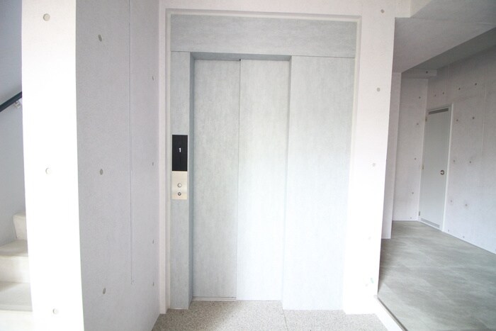 THE BRICKSの物件外観写真