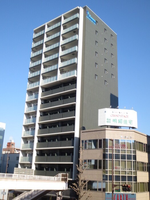 プレサンスジェネ千種内山Ⅱの物件外観写真