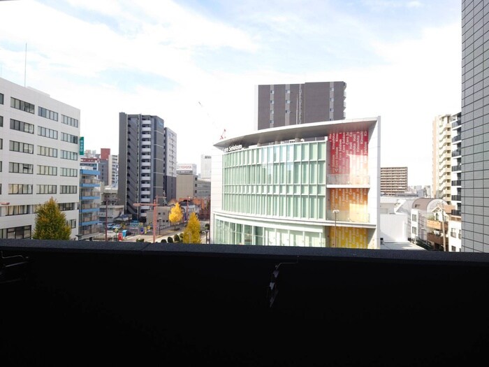 プレサンスジェネ千種内山Ⅱの物件内観写真