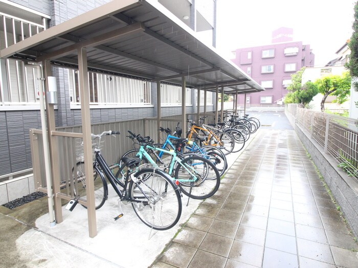 メゾンドアミーの物件外観写真