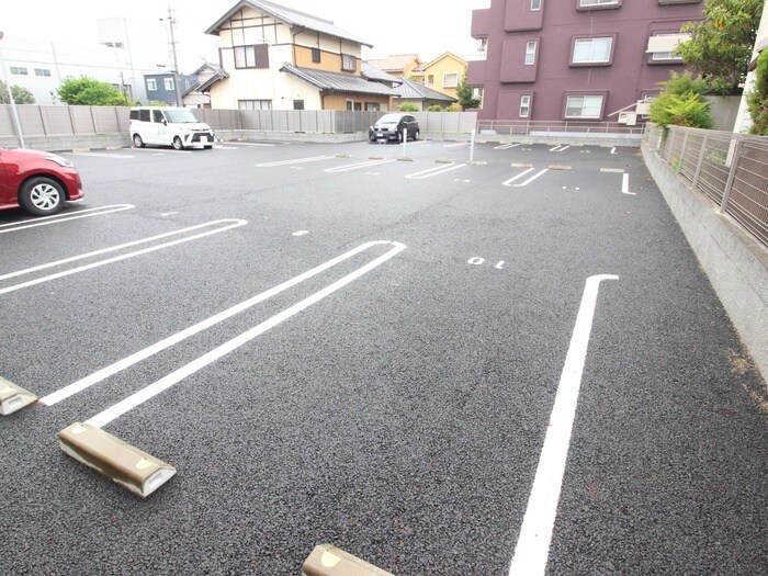 メゾンドアミーの物件外観写真