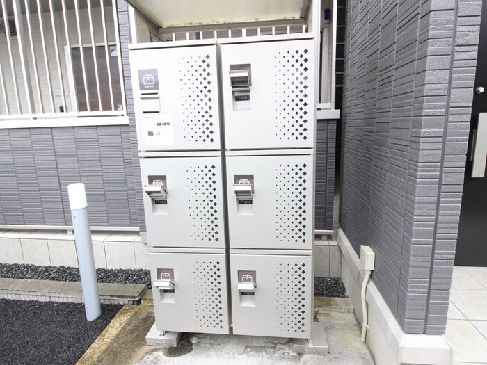 メゾンドアミーの物件外観写真