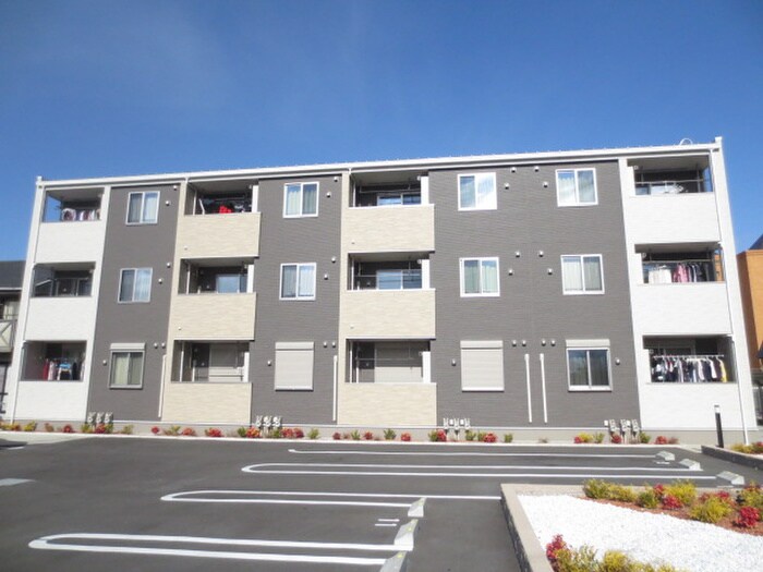 モンテローザの物件外観写真