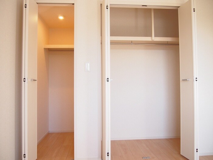 モンテローザの物件内観写真