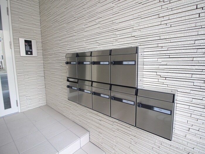 グランレーヴ千代田の物件外観写真