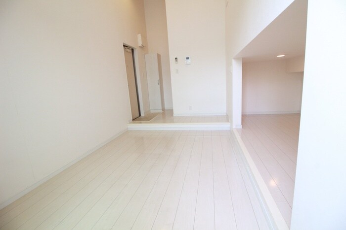 Tross港栄の物件内観写真