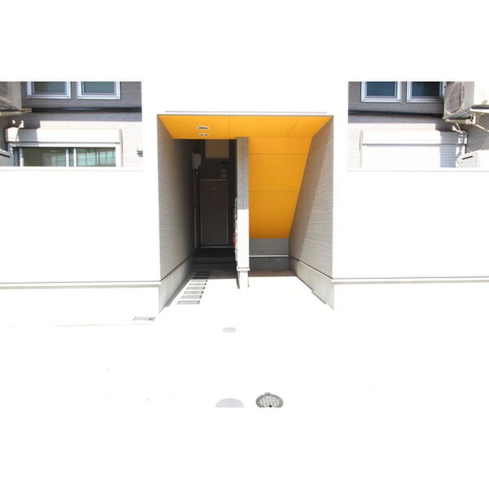 Tross港栄の物件外観写真