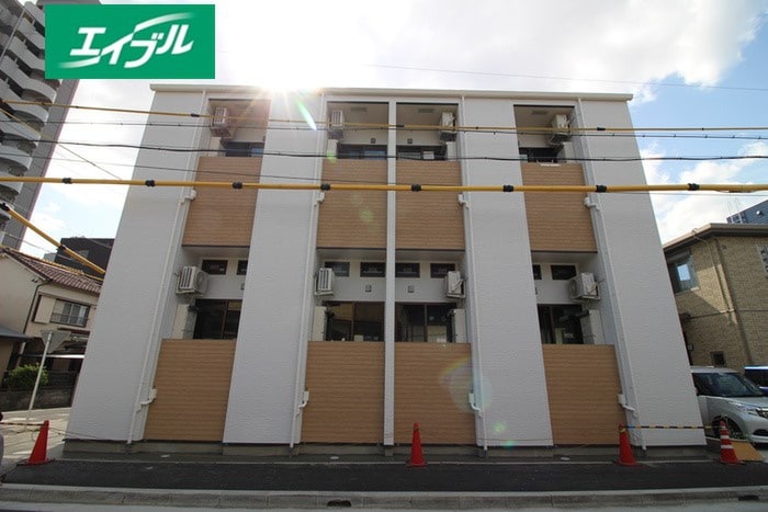 Residenciaの物件外観写真