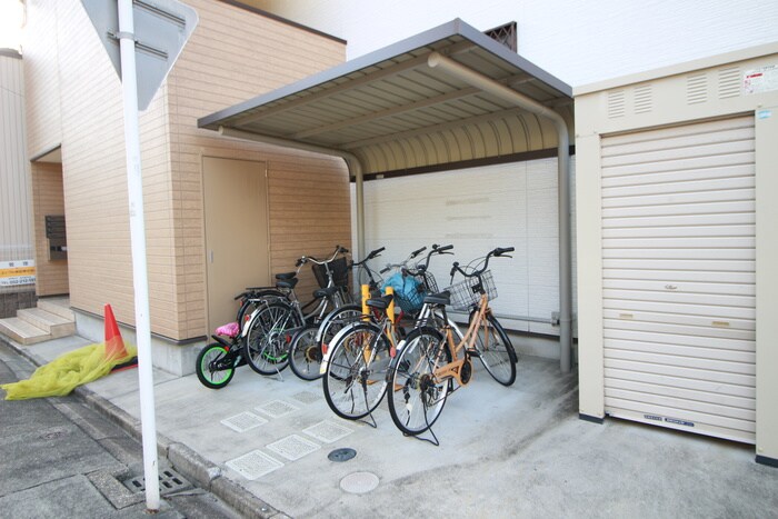 Residenciaの物件外観写真