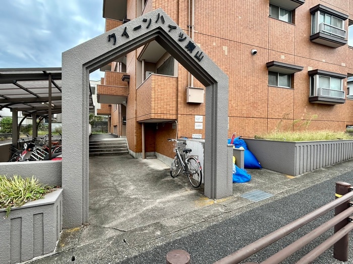 クイーンハイツ東山の物件外観写真