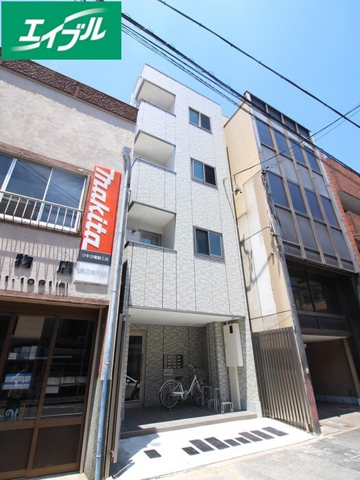 トミテラスの物件外観写真