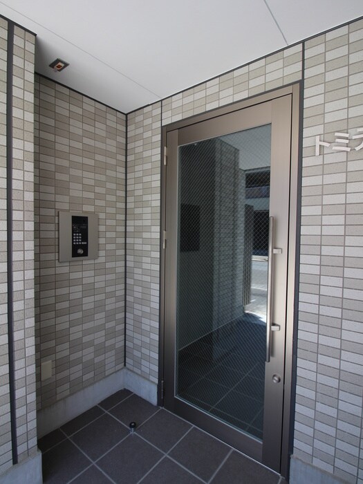 トミテラスの物件外観写真