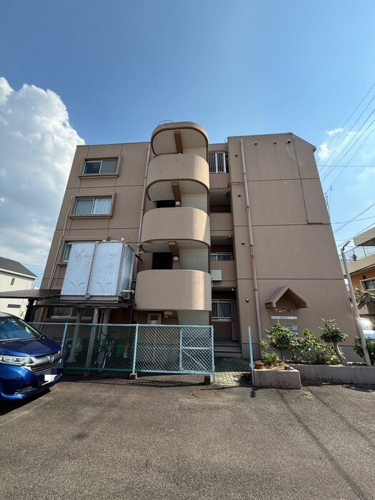 アムールｉの物件外観写真