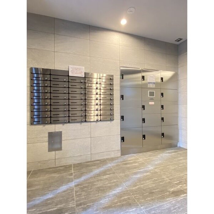 パルティール高畑アネックスの物件外観写真