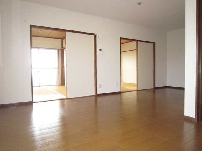 エルハイム岡崎の物件内観写真