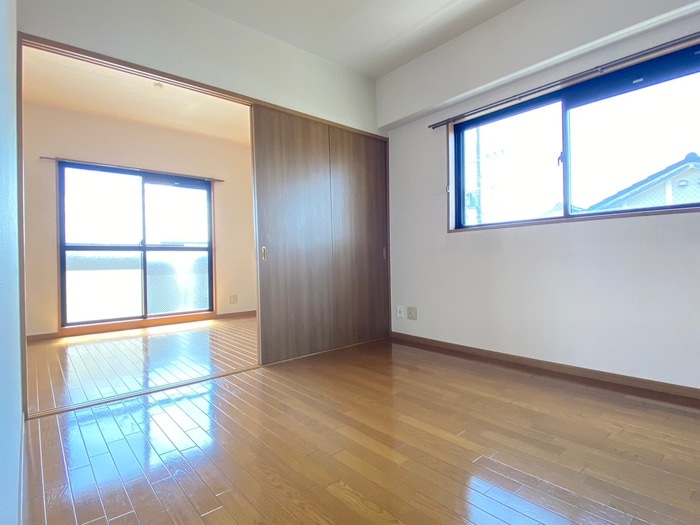 ロイヤルヒルズの物件内観写真