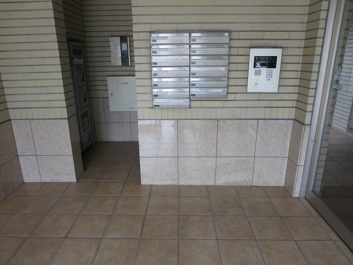 ロイヤルヒルズの物件外観写真