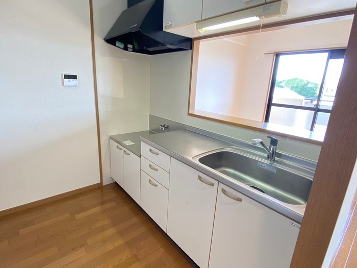 ロイヤルヒルズの物件内観写真