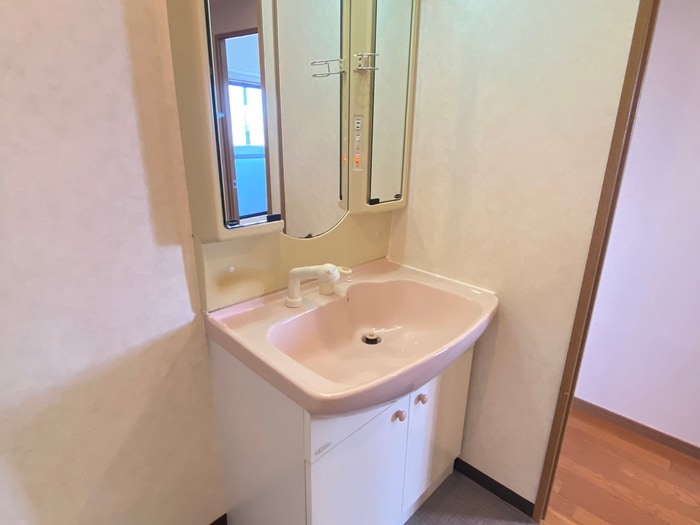 ロイヤルヒルズの物件内観写真