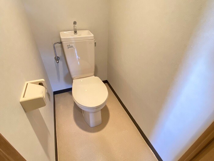 ロイヤルヒルズの物件内観写真