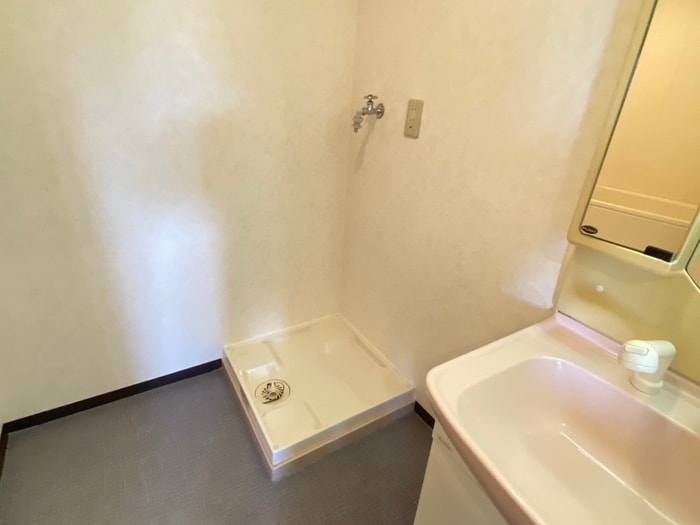 ロイヤルヒルズの物件内観写真