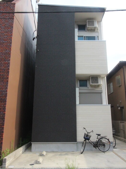 メゾン・フランクの物件外観写真