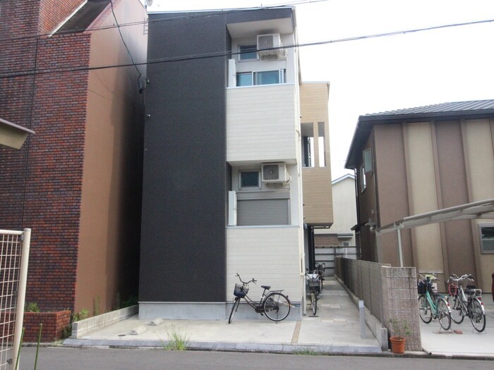 メゾン・フランクの物件外観写真