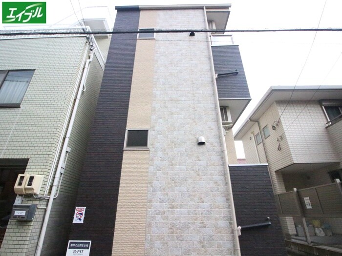 ディープリバーの物件外観写真