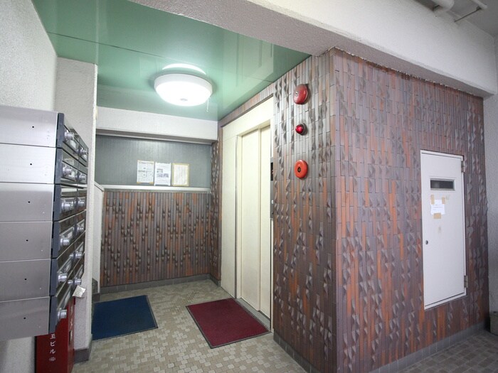 小玉ビルの物件外観写真