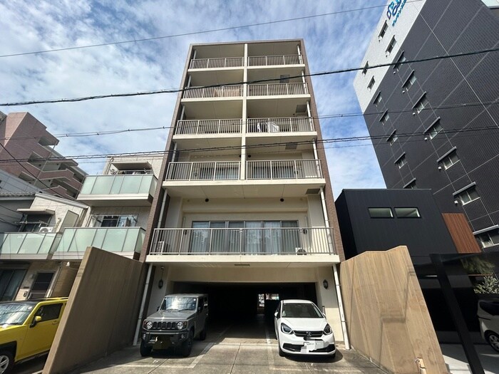 エテルナ本陣の物件外観写真