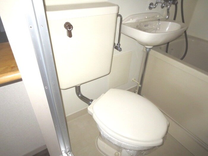 ノーサレンダーの物件内観写真