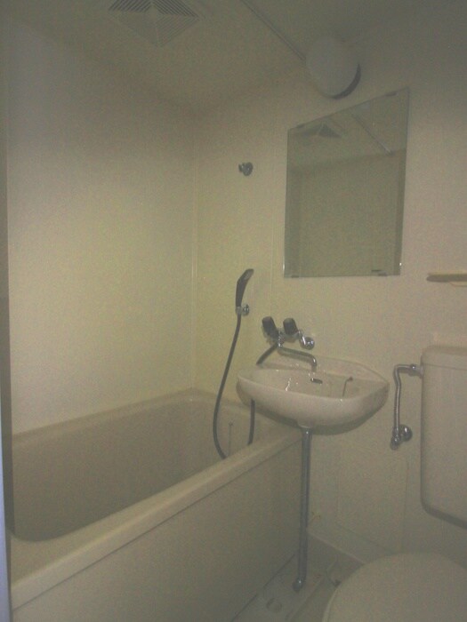 ノーサレンダーの物件内観写真