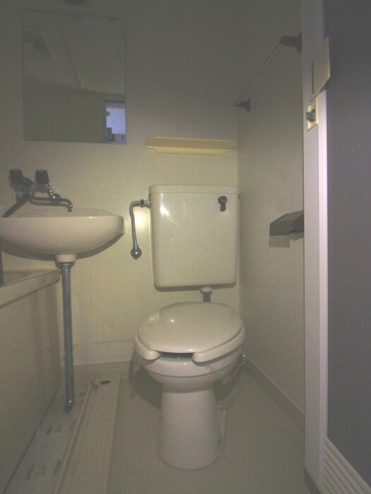 ノーサレンダーの物件内観写真