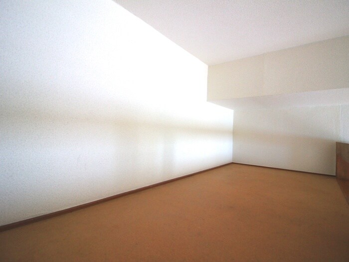 ノーサレンダーの物件内観写真