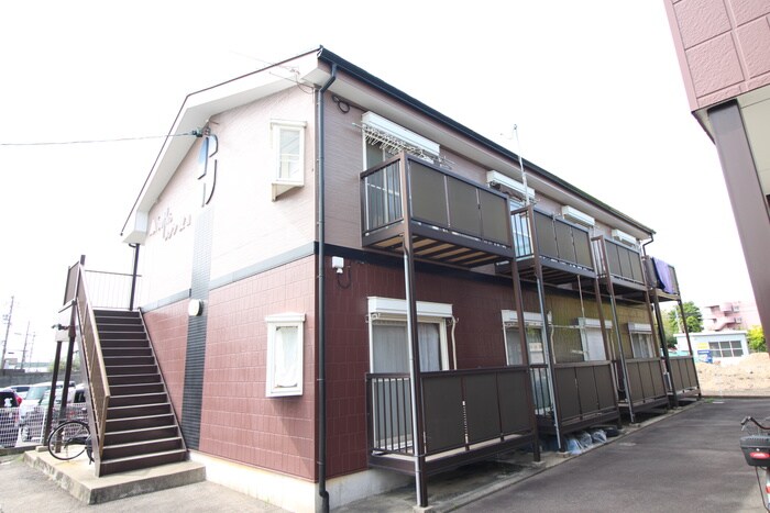 Surplusメゾン牧Aの物件外観写真