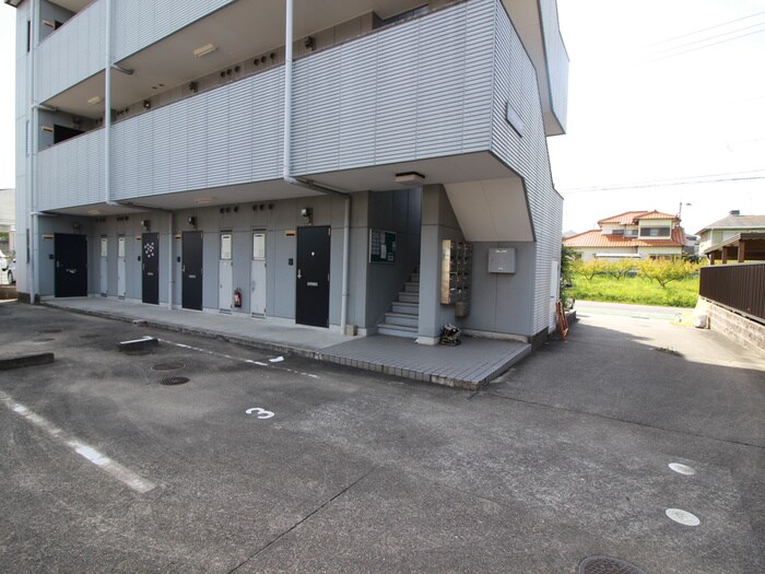 ラポ－ル川本の物件外観写真