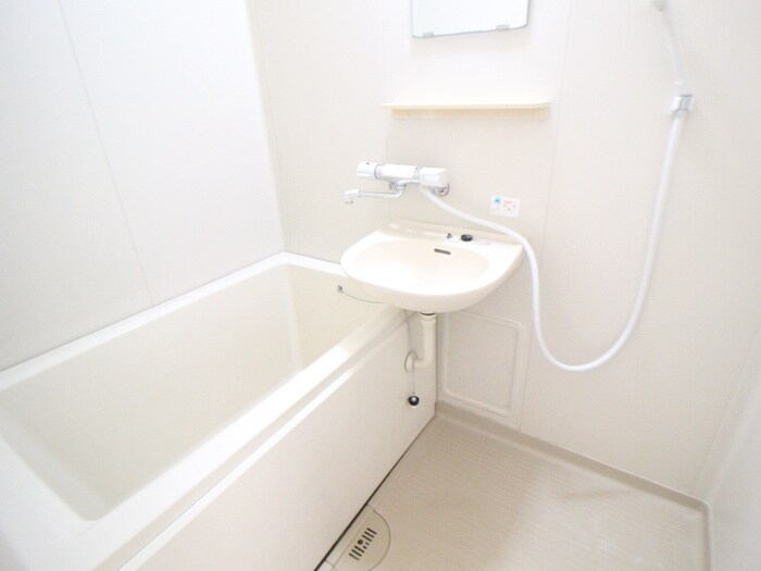 ラポ－ル川本の物件内観写真