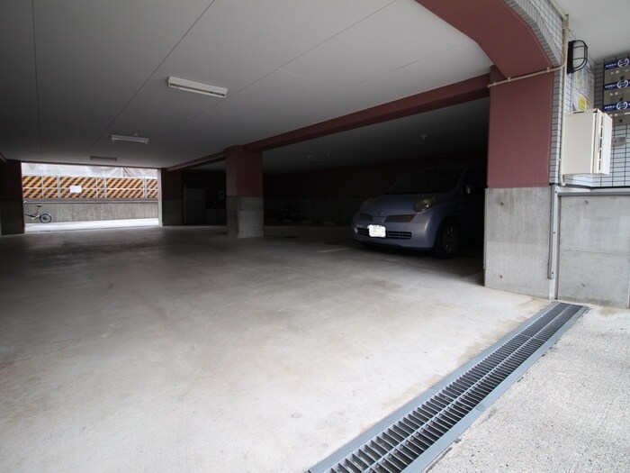 第２奥村マンションの物件外観写真