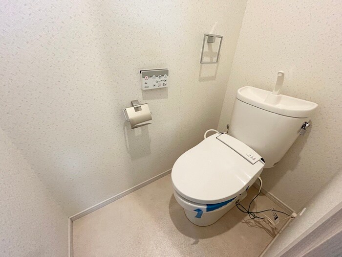 ﾁｪﾙﾄｳﾞｨｰﾀの物件内観写真