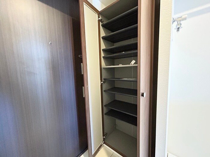 ﾁｪﾙﾄｳﾞｨｰﾀの物件内観写真