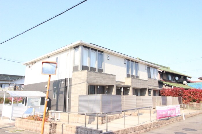 ラ・ルチアの物件外観写真