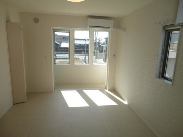 ラ・ルチアの物件内観写真